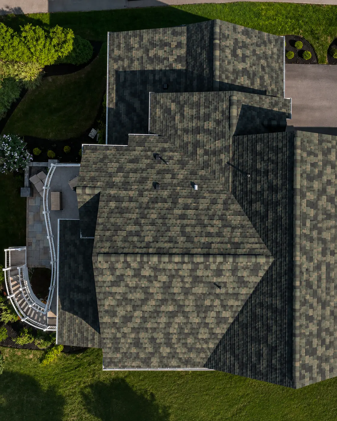 Completed architectural shingle roof